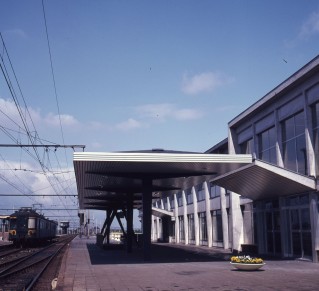 Landen - SNCB K04508-06 (3).jpg